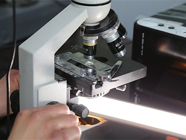 Diamond powder measurement equipment in the quality control room