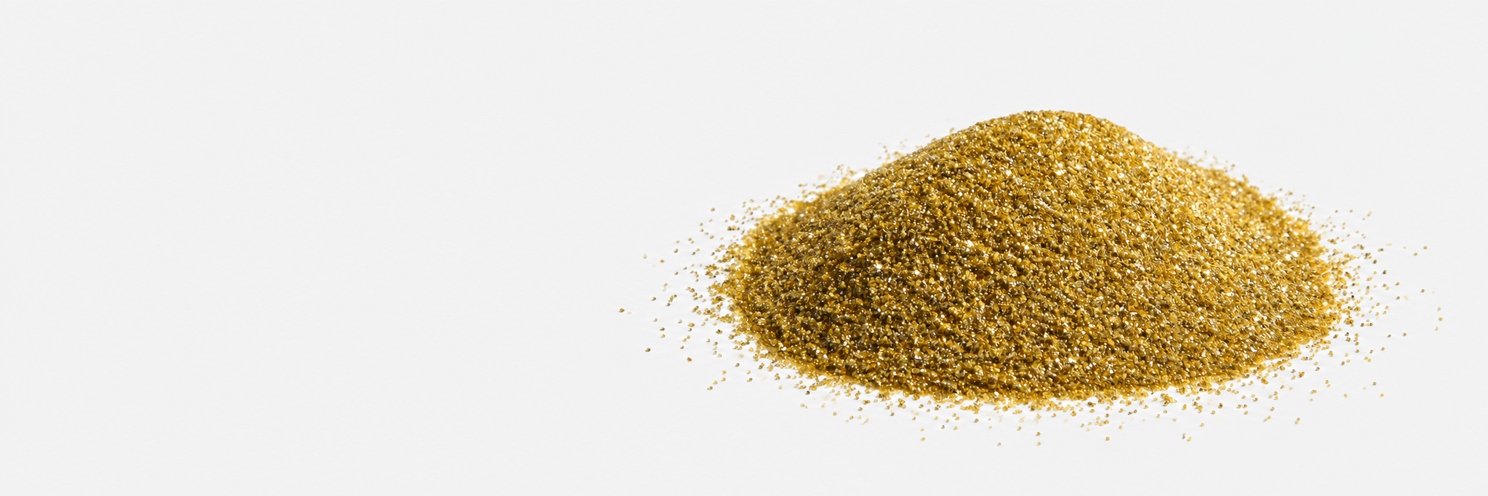 Golden synthetic diamond grit