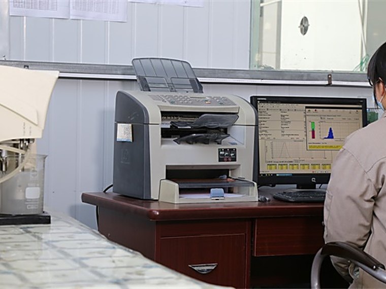 Diamond powder mechanical testing bench